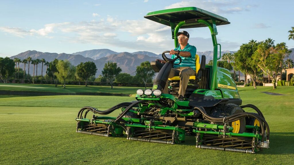 3. John Deere Tango E5